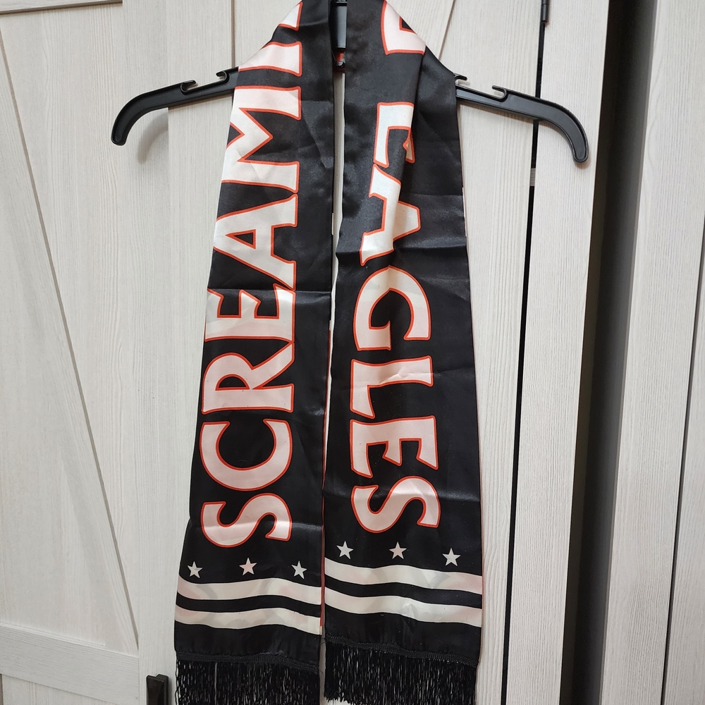 Black and Red Screaming Eagles Scarf